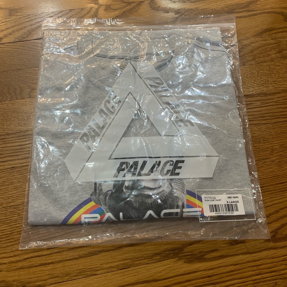 NWT Palace Puck U Sir T-Shirt in Gray Marl - Picture 2 of 4
